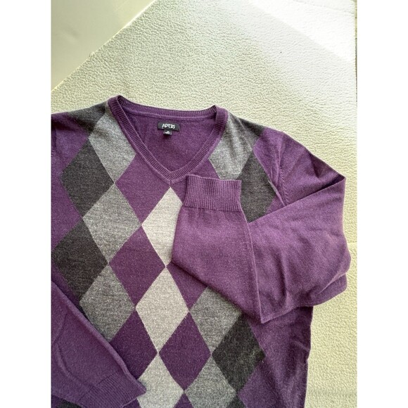 Retro Apartment 9 Argyle Men's V-neck Sweater Purple Dad Old School Sz M - Picture 5 of 6